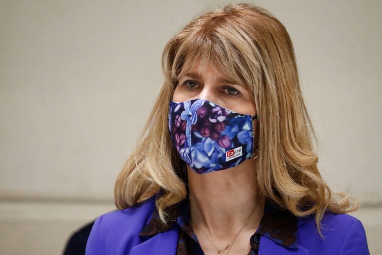 Senadora Rincón por cuarto retiro: 