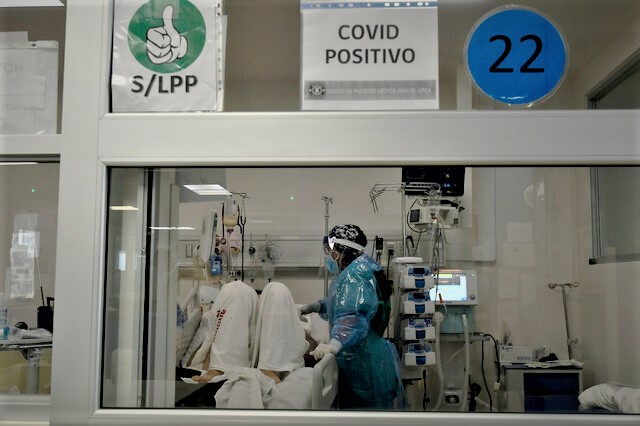 ICOVID: Alertan ocupación de camas UCI en torno al 90% en las regiones de Antofagasta, Valparaíso y RM
