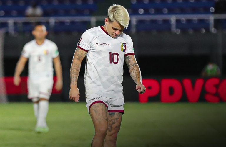 La selección venezolana confirmó tres bajas sensibles para el choque con la Roja