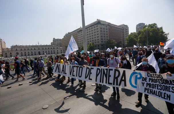 Si no se anula el veto: Colegio de Profesores advirtió paro total e indefinido