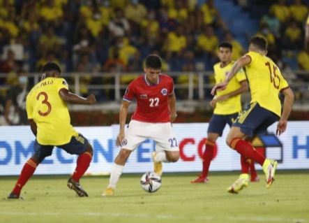 Marcelino Núñez por Charles Aránguiz: La oncena titular que probó Lasarte para enfrentar a Venezuela