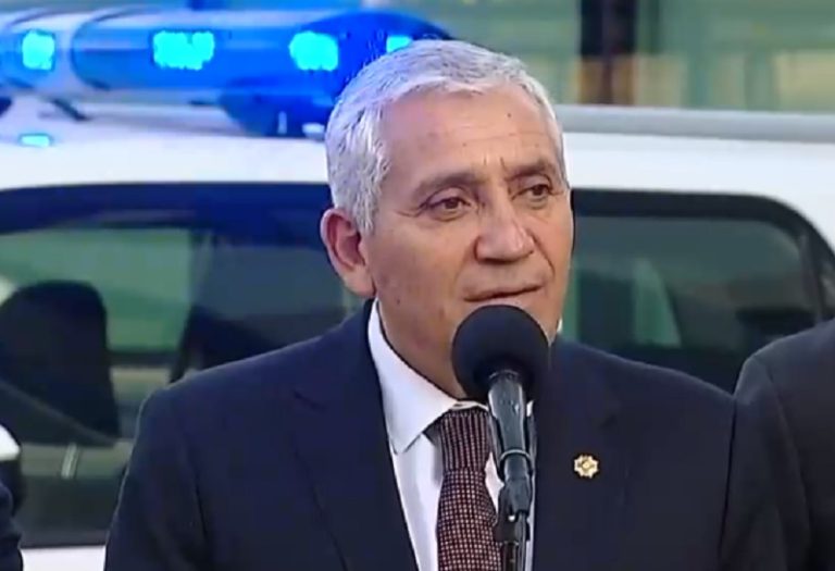 Decretan prisión preventiva para ex director de la PDI Héctor Espinosa: Se le imputan tres delitos