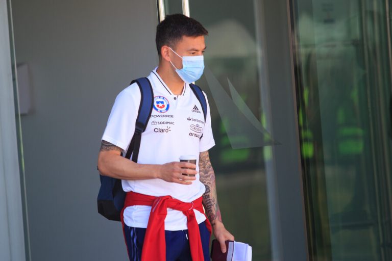 ¡Alerta en la Roja! Aránguiz es duda para la próxima fecha doble de las Clasificatorias por lesión