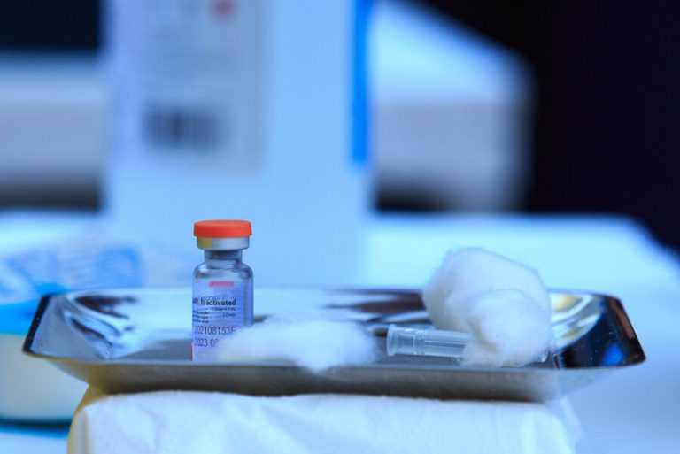 Niños, adolescentes y refuerzo: ¿Cuál es el calendario de vacunación de este lunes 18 de octubre?