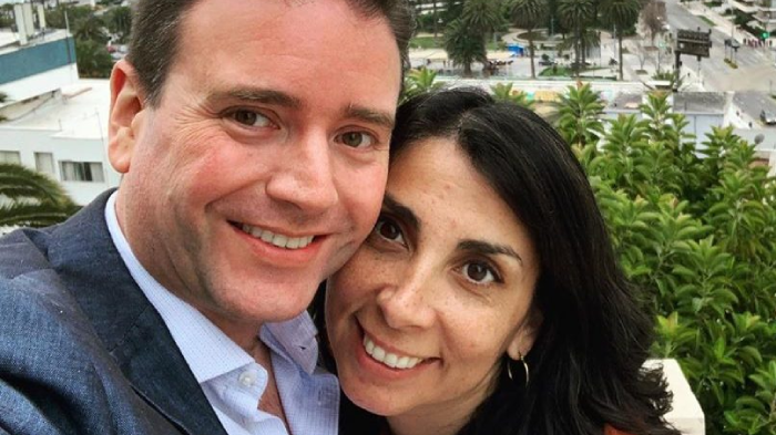 Con recursos públicos: Estos son los WhatsApp que revelan ayuda de Karla Rubilar a campaña política de su pareja