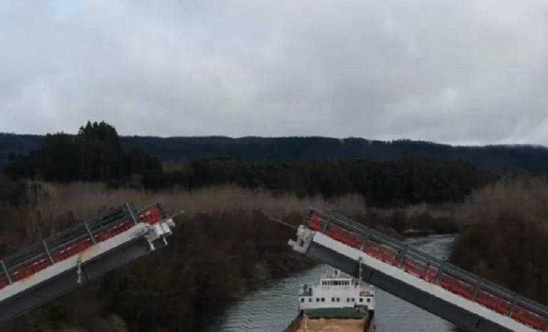 El puente Cau Cau vuelve a quedar fuera de servicio: Estará inhabilitado por tres días
