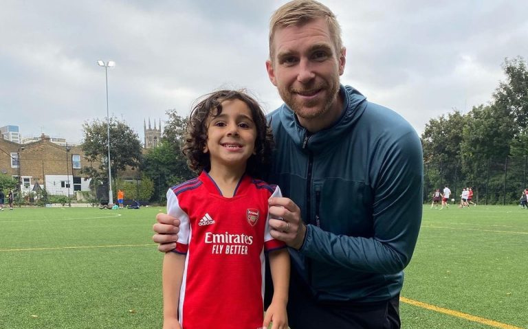 El Arsenal ficha a su jugador más joven: Un niño de 4 años que aún está en preescolar