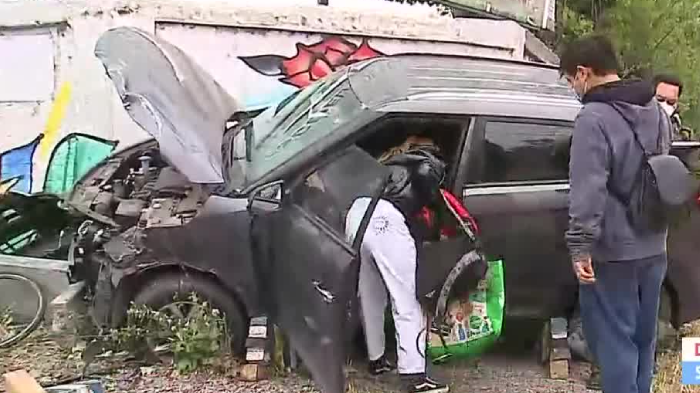 Bus del Transantiago chocó a vehículo particular: Detalles del grave accidente en San Bernardo