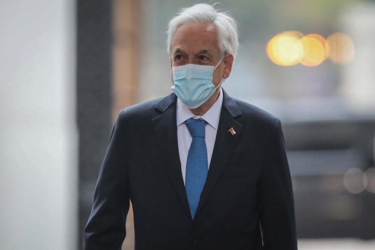 Comisión revisora de acusación contra pdte. Piñera debió ser suspendida por falta de invitados