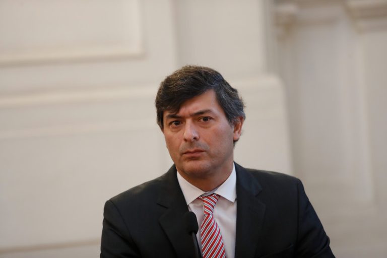 Aún no llega a territorio nacional: La campaña de Franco Parisi, el candidato ausente