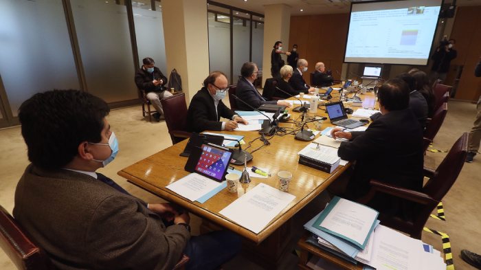 Incertidumbre por futuro del cuarto retiro 10%: Hoy se vota el proyecto en el Senado