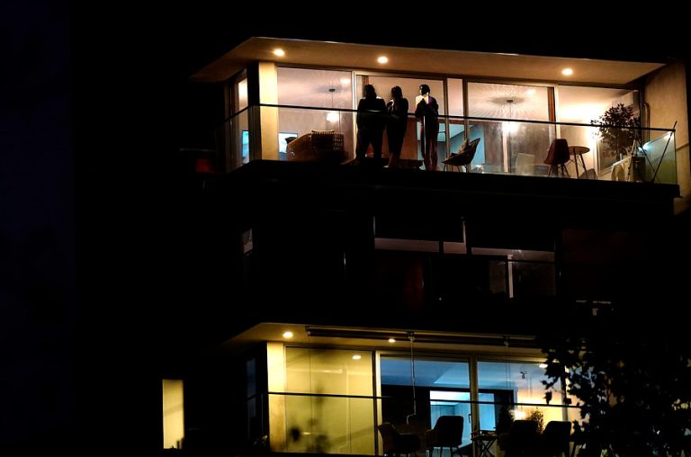 Fase 3 en la RM: ¿Con cuántas personas me puedo reunir en una casa?