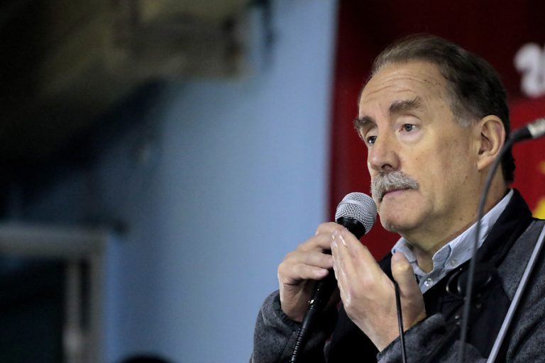 Eduardo Artés arremete contra candidato del oficialismo: 