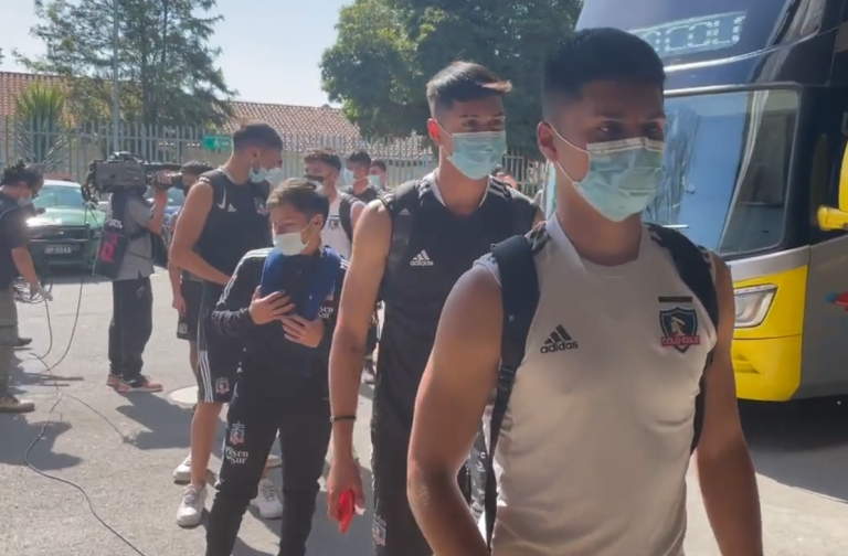 Defensoría de la Niñez llamó a Colo Colo a no someter a los adolescentes a una 