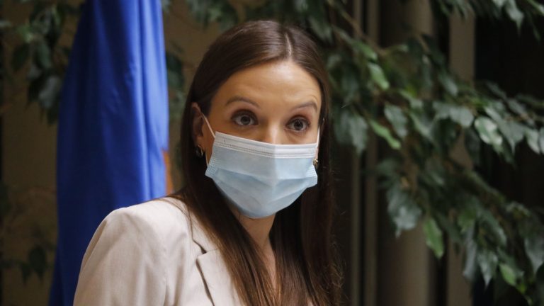 “Impresiona que una diputada de Gobierno diga que no le cree al Presidente”: La reflexión de Monse Álvarez sobre Camila Flores