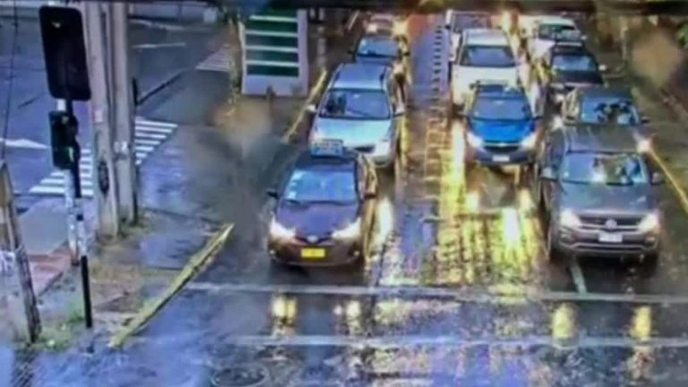 ¿Te sorprendió la lluvia? Eduardo Sáez explica las razones de estos chubascos y entrega el pronóstico del tiempo