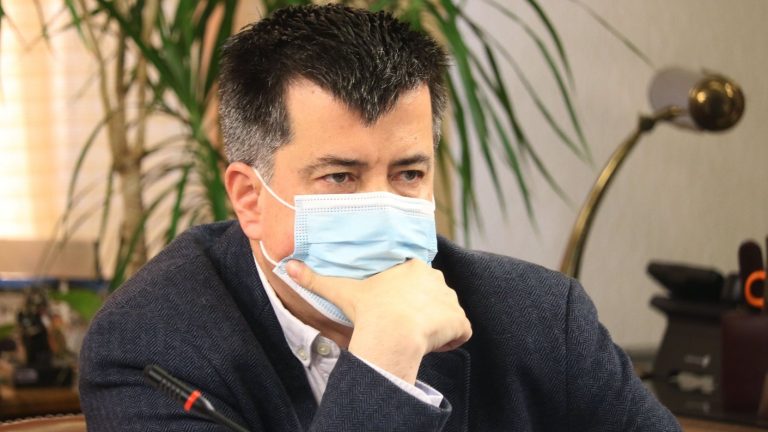 Diputado Celis confiesa que no sabe si votará por Sichel: “Estoy en un estado de reflexión”