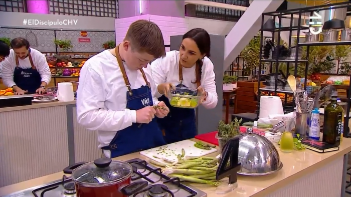 ¡Estaban sin supervisión! Zafrada y Renata buscaron una receta por internet