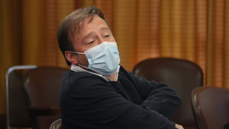 Tomás Fuentes, tajante: “Yo no conmemoro el 18-O; ese día la violencia se tomó la democracia”