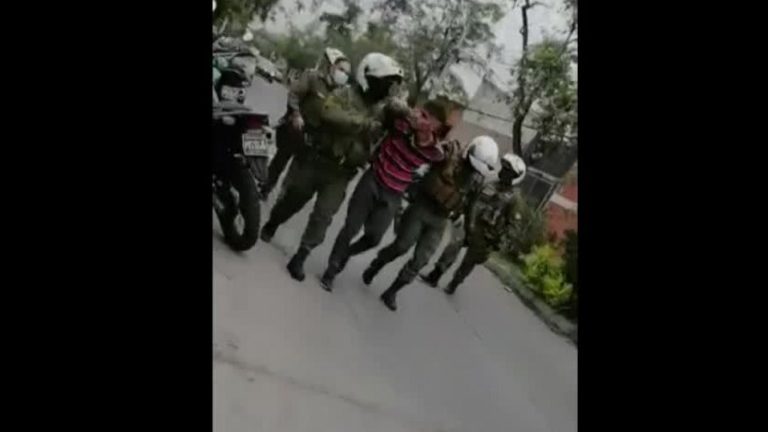 Último minuto: Detienen al presunto autor del asesinato de dos hermanas en Santiago Centro