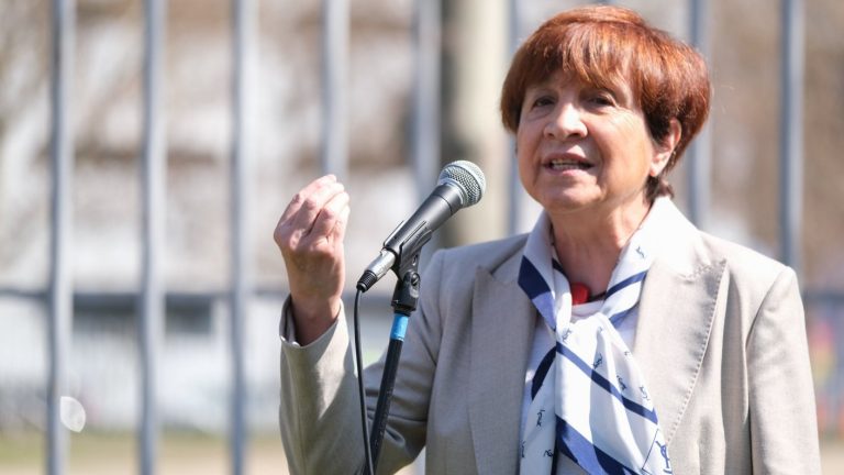 Carmen Hertz, diputada comunista: “Los delitos que se cometieron en el estallido son delitos sociales”