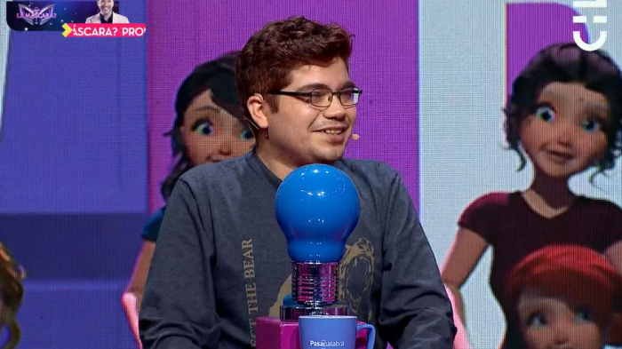 ¿Fanático de Shakira? Eduardo Peñailillo se lució en la Pista  Musical