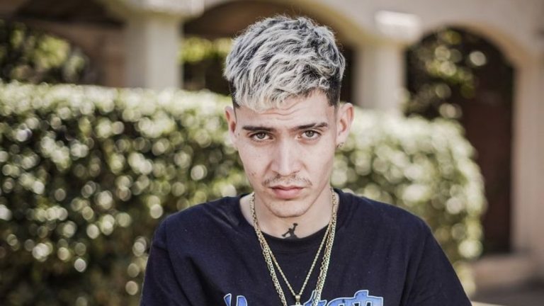 “Congestión nasal”: Marcianeke respondió ante sospechas por su comportamiento en entrevista