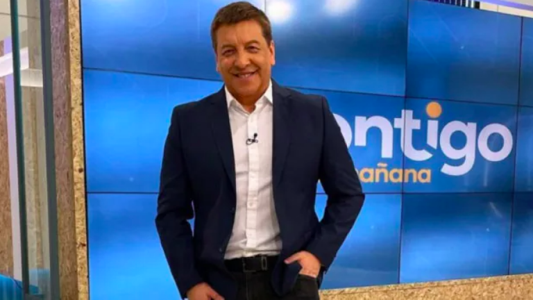 ¡Como dos gotas de agua! Julio César Rodríguez viajó al sur para sorprender a su padre en su cumpleaños