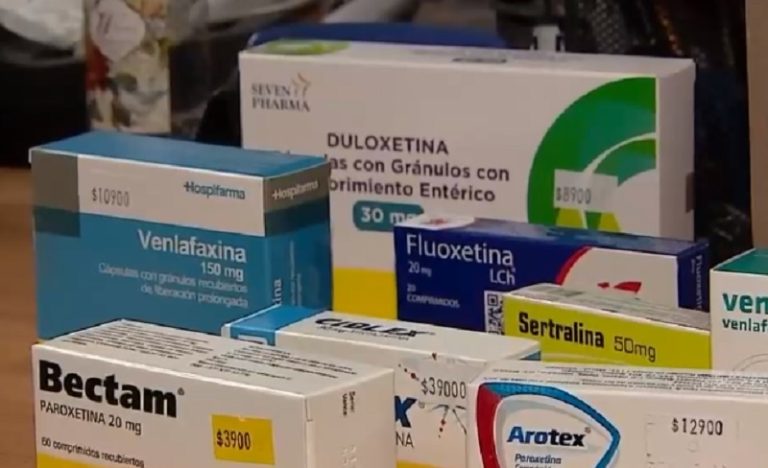 Una de cada siete familias asegura que un integrante ha abandonado tratamientos por no poder costearlos