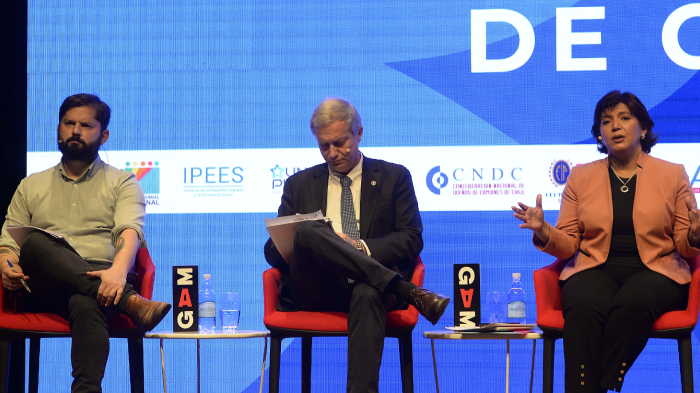 ¿Están todos contagiados? Candidatos presidenciales en cuarentena a la espera de PCR de Gabriel Boric