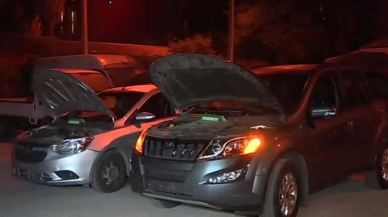 Siete adolescentes fueron detenidos tras una persecución policial por la RM: Se dedicaban al robo de vehículos