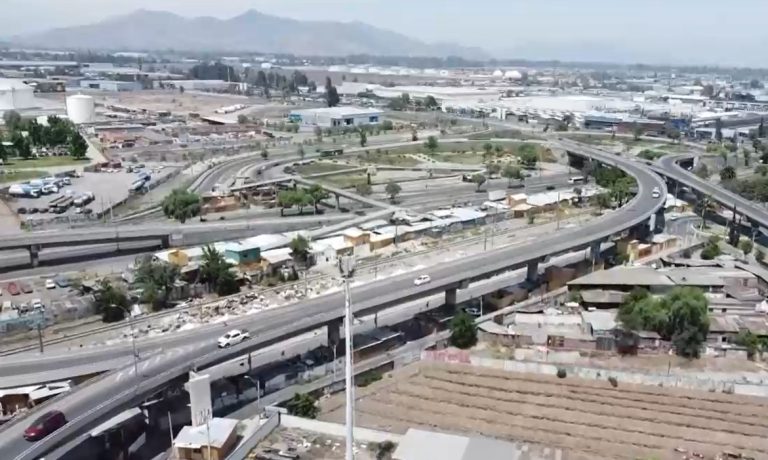 Conflicto en barrio atrapado entre tomas en Maipú: Vecinos piden soluciones