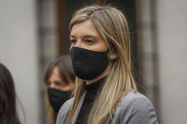 Senadora Sabat (RN) confirma voto a favor del cuarto retiro: “Tenemos que responder a la ciudadanía”