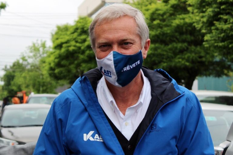 Kast plantea que ningún candidato esté con aparatos tecnológicos en debate Anatel: Pide revisar hasta anteojos
