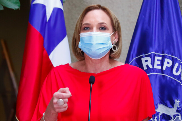 Senadora Goic presentó denuncia por amenazas ante la PDI tras votar contra el cuarto retiro