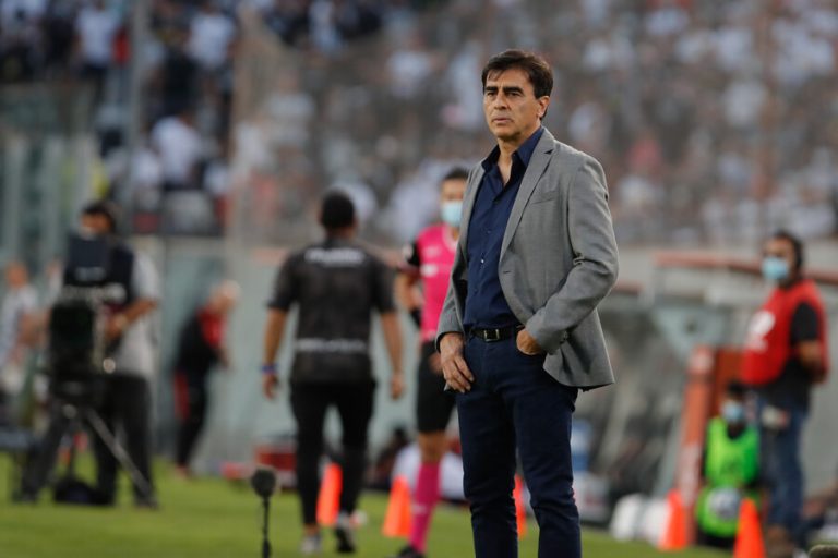 Quinteros reitera sus críticas pese al triunfo ante Melipilla: “Nos perjudicaron un montón