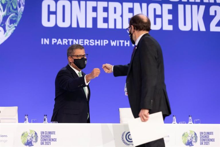 COP-26 aprueba acuerdo clave para limitar el calentamiento global en 1,5 grados