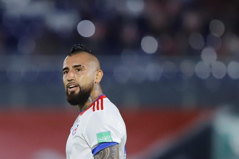 Conmebol incluyó a Vidal, Maripán y Mena en el equipo ideal de la fecha 13 de las Clasificatorias