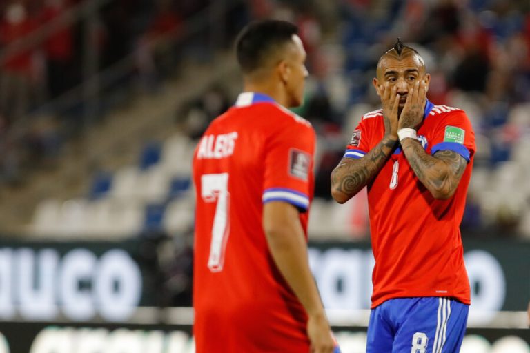 Vidal ofreció disculpas tras su expulsión ante Ecuador: 