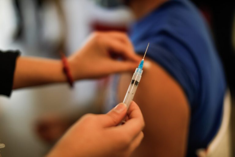 Calendario de vacunación: ¿Quiénes pueden inocularse este 23 de noviembre?