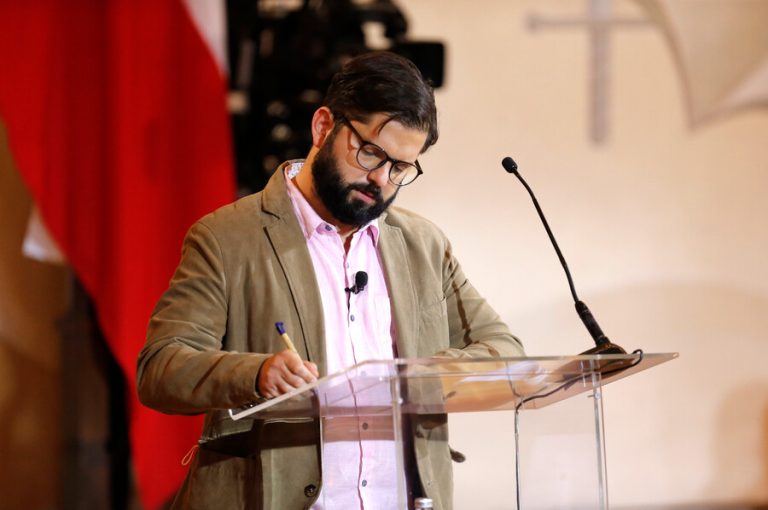 Partido Radical confirma apoyo a Gabriel Boric para segunda vuelta presidencial