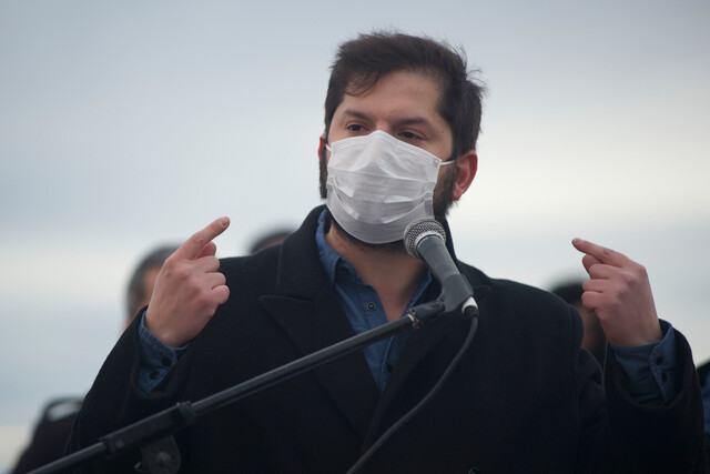 “Los voceros y ministros del pdte. Piñera están haciendo campaña por José Antonio Kast”