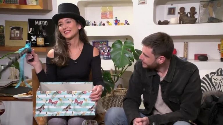 ¡Emotivo obsequio! Monserrat Torrent llegó a bailar con este hermoso presente