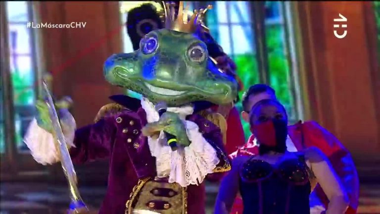¡Se salió de control! Sapo prendió el escenario de ¿Quién Es La Máscara?