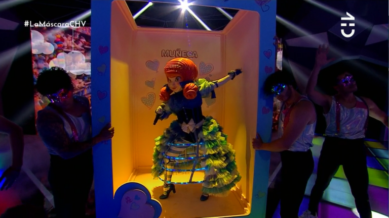 Alegre y perfeccionista: Muñeca deslumbró a todos con su tremenda presentación
