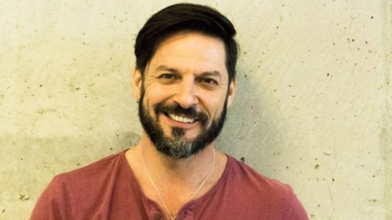 “Gracias a todos” Rafael Cavada grabó video desde la clínica tras grave accidente en moto