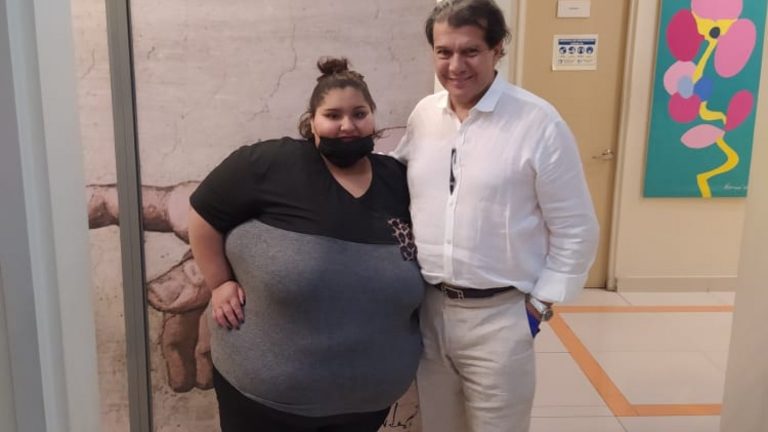 Joven de Buin que pidió ayuda para tratar su obesidad mórbida tuvo su primer control médico en clínica del Doctor Valdés