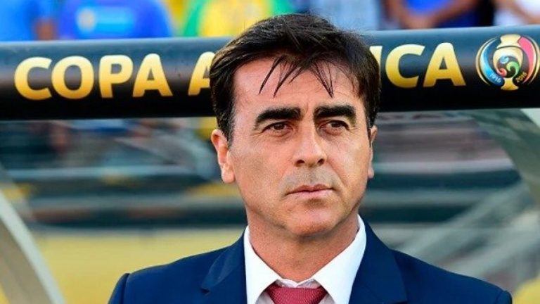 Posible multa: Usuario de Twitter escribió a Gustavo Quinteros como candidato presidencial en el voto