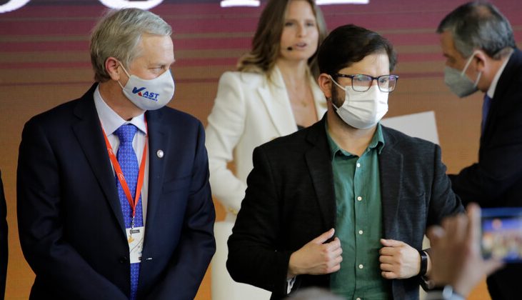 La campaña partió en el norte: Las estrategias de Boric y Kast para ganar los votos de Parisi