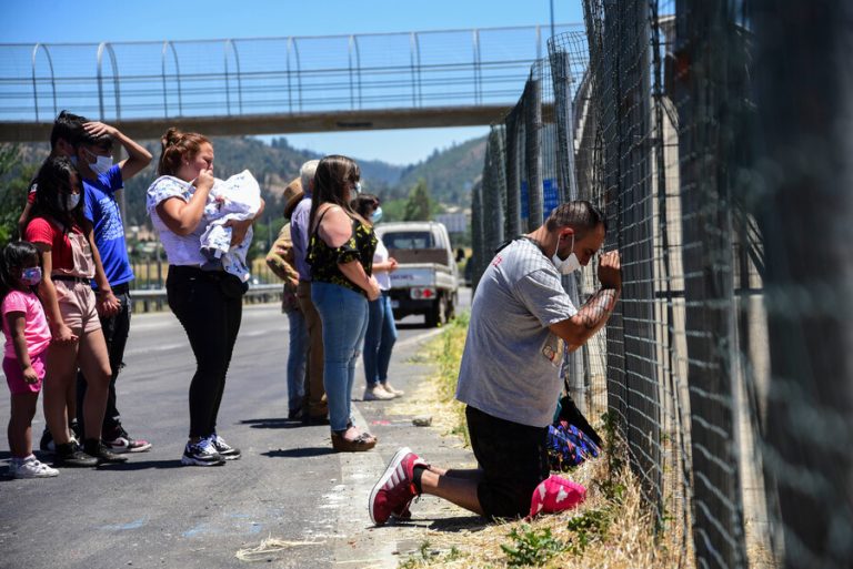 Cerca de 500 peregrinos llegaron a Lo Vásquez pese a la suspensión de la actividad religiosa